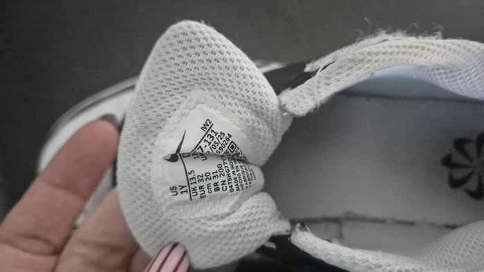 Nike kids 13.5 uk