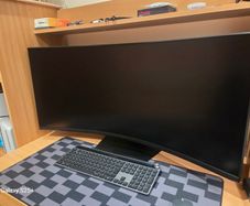Samsung Odyssey G7 40"