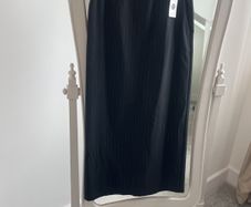 BNWT Smart Black Fine Pin Stripe Skirt size 8 reg