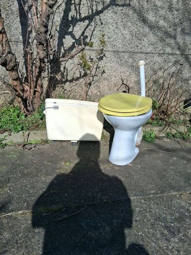 Toilet & cistern
