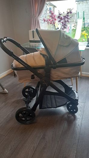 Panorama XTi by Babylo 2-in-1 Travel System with EnfaSafe i-Size R129 Car Seat