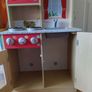 Toy kitchen Image 4