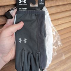 Under Armour running gloves NEW