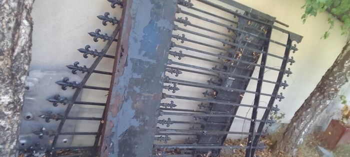 gates