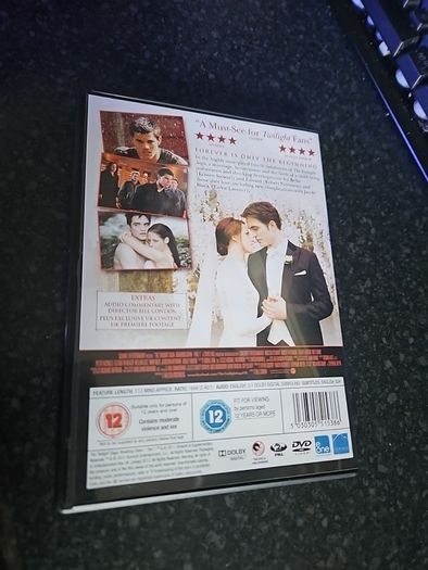 Breaking dawn DVD