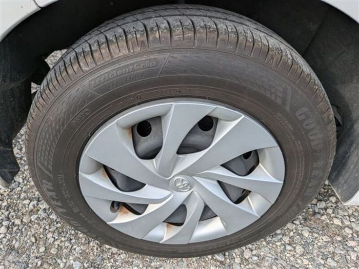 Toyota Yaris 2020 automatic 1L