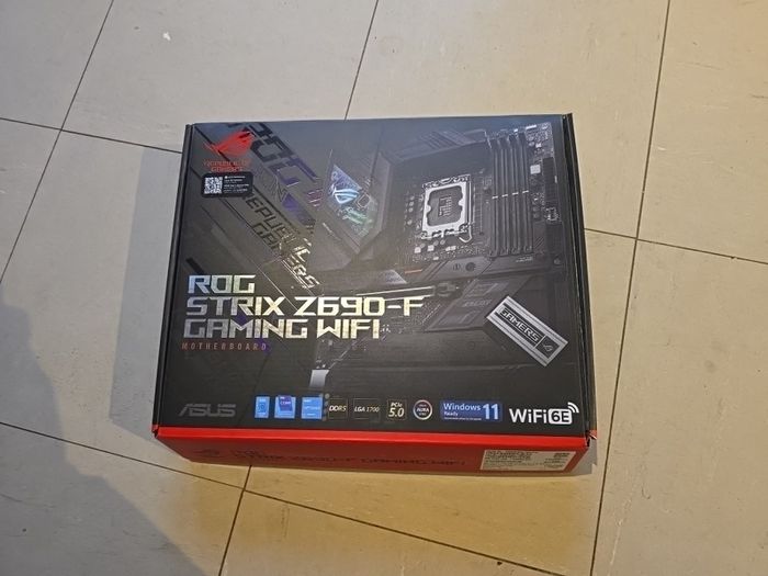 asus rog strix Z690-f