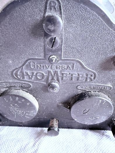 Vintage Universal Avometer