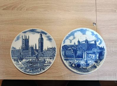 Vintage Johnson Bros Decorative Wall Plates Set