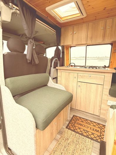 Camper van 2008 Nissan Interstar Ready to Go