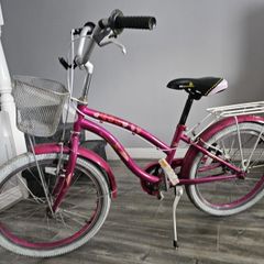 Girls bike