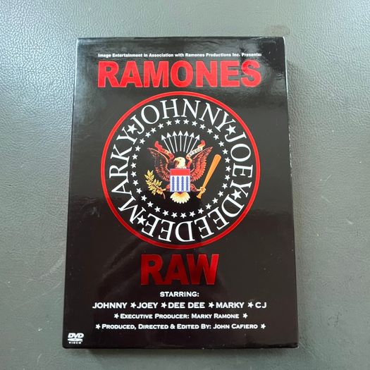 The Ramones - Raw- The Definitive Ramones DVD over 5 hours of material