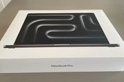 macbook pro m5 max