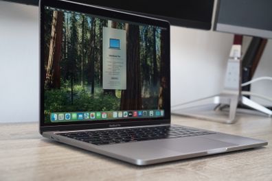 Apple MacBook Pro 13" (2019) | i5 2.4GHz | 16GB RAM | 4x Thunderbolt