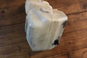 Bmw e30 washer fluid bottle