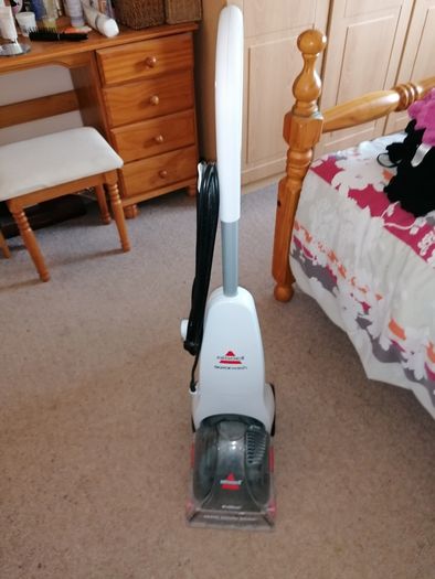 Bissell Carpet washer