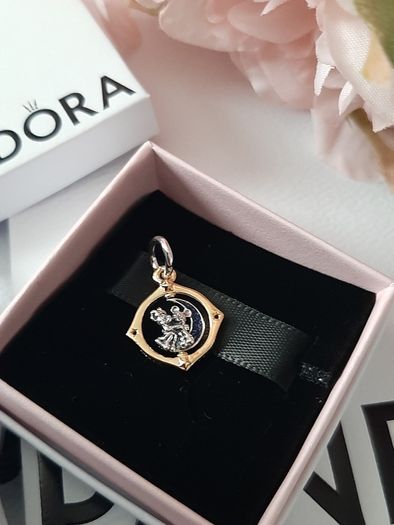 New genuine pandora Disney charm