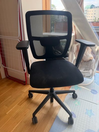 ergonomic office chair