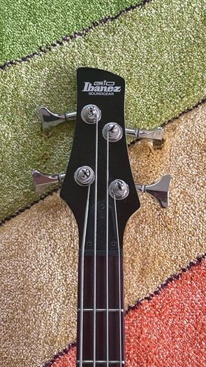 ibanez bass guitar GSR180