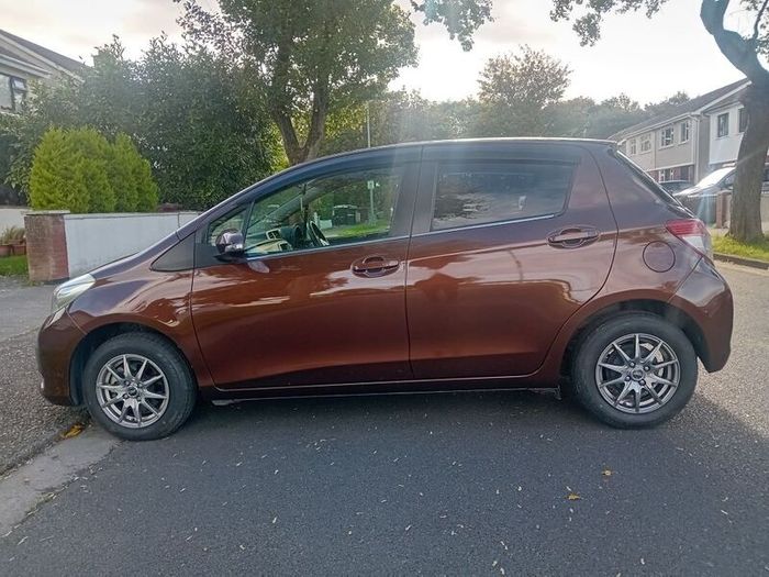 2014 Toyota Vitz