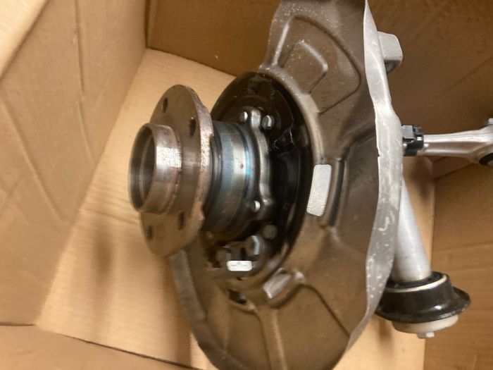 07-19 Bmw E70 F71 F16 F15 X5 Rear Left Spindle Knuckle Wheel Hub Bearing Oem