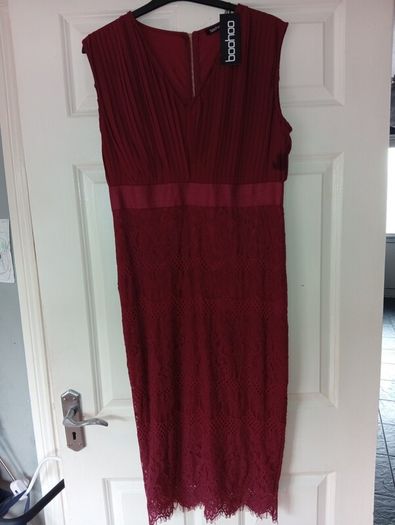 women's  bohoo dress size 16