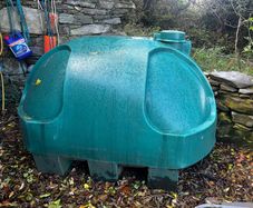 Oil tank
