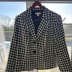 Ladies  houndstooth black and white fitted blazer