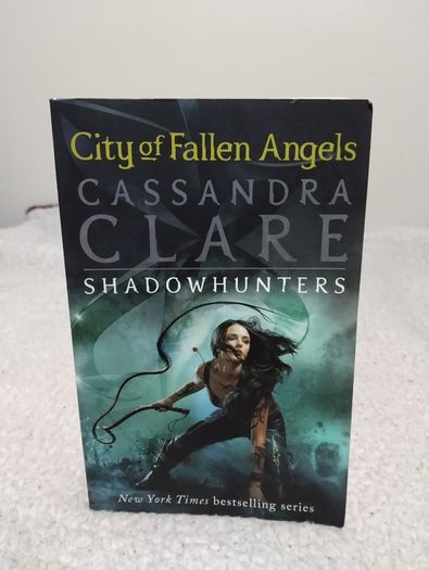 Cassandra Clare Shadowhunter city of bones story Books