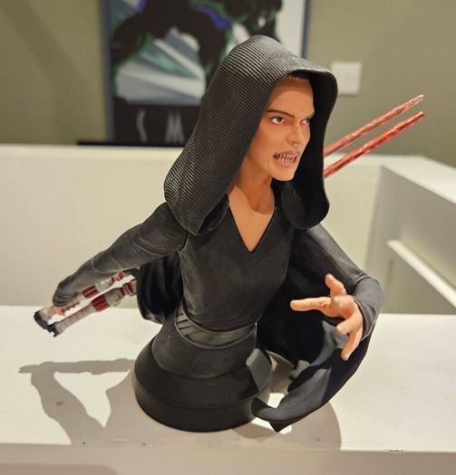 Star Wars Gentle Giant 1/6 Scale mini bust Dark Rey The Rise of Skywalker