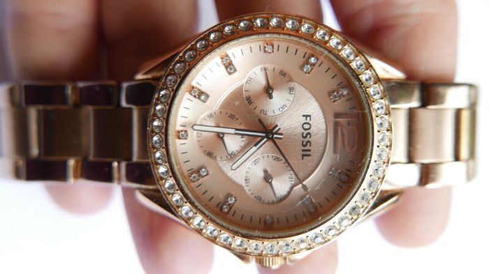 Fossil ES2811 Women Stainless Steel Analog Dial Quartz Genuine Wrist Watch (fresh battery)