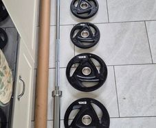brand new olympic tri grip weight set  B