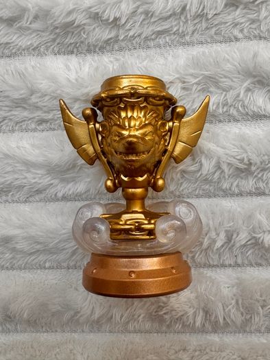 2015 Activision Skylanders Superchargers Golden Sky Trophy Used Please see photos