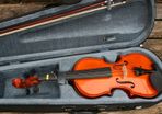 Valencia  1/2 Half Size Student Violin Outfit with Case, Bow