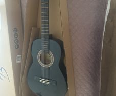 left handed guitar