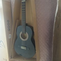 left handed guitar