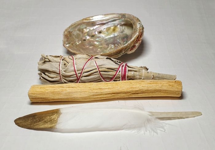 Smudging starter kit white sage stick, palo santo, abalone shell and feather to cleanse negative energy