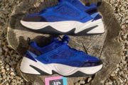 Premium Chunky Nike M2K