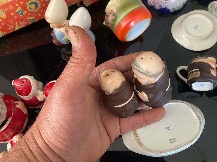 Royal doulton Goabel humble Wade Denton toy tea set figurine lot