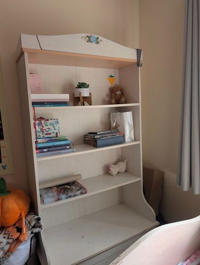 Bedroom furniture girl