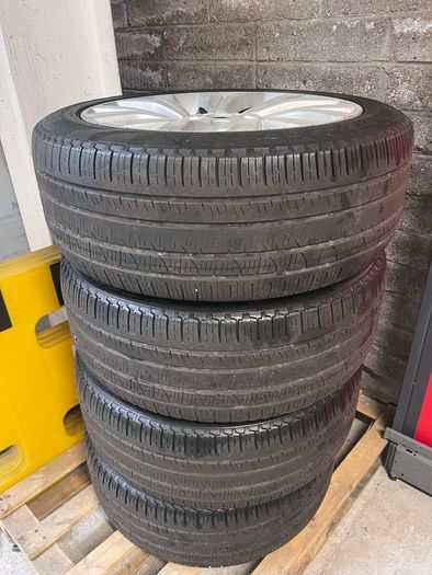 Landrover Discovery 21'' Alloys & Tyres