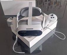 Pico 4 Ultra VR Headset 256GB - White