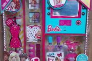 New:  Barbie Fab Beauty Wardrobe