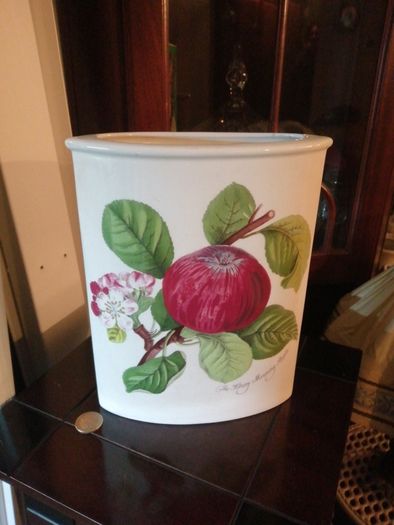 Beautiful big vase by Stoke on Trend
