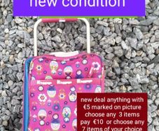 kids suitcase