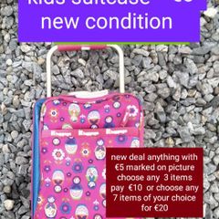 kids suitcase