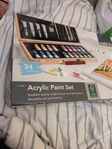 Art supplies