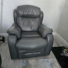 Sofa two seater and electric recliner leather