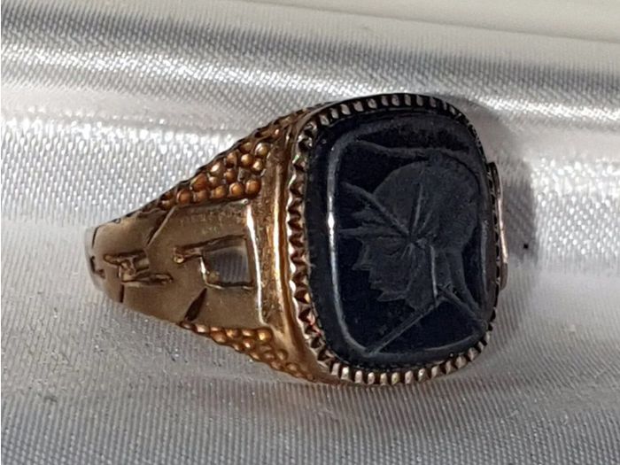Vintage 9ct Gold Mens Signet Ring