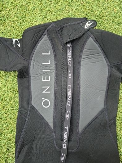 Kids O'Neil wetsuit UK 4